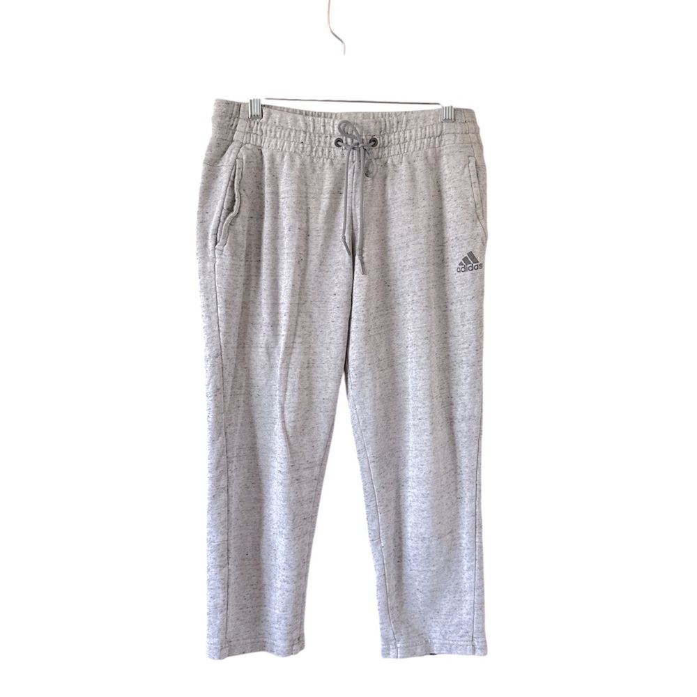 Adidas Women’s Heather Gray French Terry Cropped Joggers with pockets size M